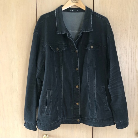 Agnes Orinda Jackets & Blazers - Agnes Orinda Black Distressed Cotton Blend Stretch Denim Jean Jacket Size 4
